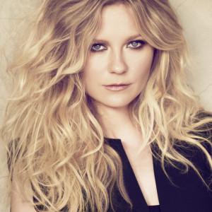 KIRSTEN DUNST Portrait - ©Matthew Brookes for L'Oréal Professionnel