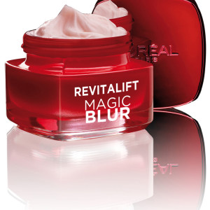 Revitalift Magic Blur