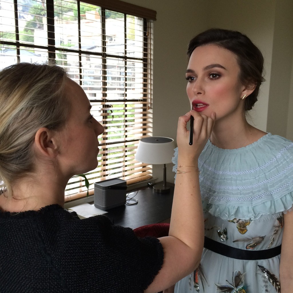 Keira-Knightley-Behind-the-Scenes_72nd-Annual-Golden-Globes-Award_January-11th_Los-Angeles
