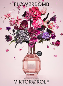 FLOWERBOMB NEW STILL LIFE PACKSHOT