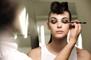 chanel-occhi-chiusi